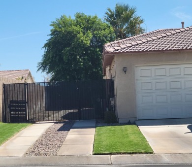 This large open floor plan has 3 Bedrooms & 2 Bathrooms. The on Indio Golf Course in California - for sale on GolfHomes.com, golf home, golf lot