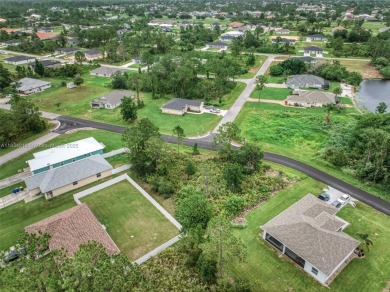 Build your dream home in the desirable Sun 'N Lake community of on Sun n Lake Golf and Country Club in Florida - for sale on GolfHomes.com, golf home, golf lot