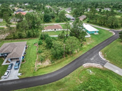 Build your dream home in the desirable Sun 'N Lake community of on Sun n Lake Golf and Country Club in Florida - for sale on GolfHomes.com, golf home, golf lot
