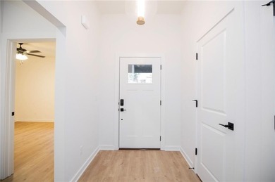 $5,000 Buyer Incentive! Come enjoy Bella Vista and all it has to on Bella Vista - Metfield Golf Complex and Country Club in Arkansas - for sale on GolfHomes.com, golf home, golf lot