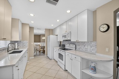 Spacious 2,094 sq ft upstairs coach home with Vaulted ceilings on  in Florida - for sale on GolfHomes.com, golf home, golf lot