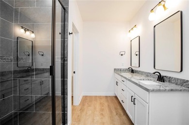 $5,000 Buyer Incentive! Come enjoy Bella Vista and all it has to on Bella Vista - Metfield Golf Complex and Country Club in Arkansas - for sale on GolfHomes.com, golf home, golf lot