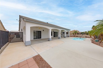 Beautiful 2 bedroom 2 bath home on a golf course with a pool on Desert Lakes Golf Course in Arizona - for sale on GolfHomes.com, golf home, golf lot