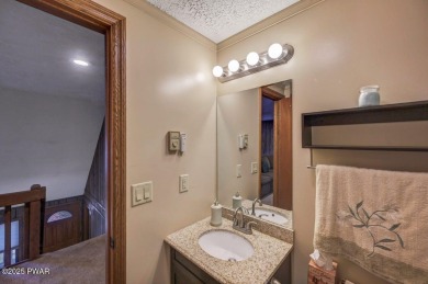 Beautifully Maintained Home Near the Golf Course in The on The Hideout Golf in Pennsylvania - for sale on GolfHomes.com, golf home, golf lot