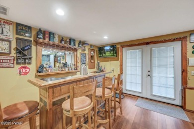 Beautifully Maintained Home Near the Golf Course in The on The Hideout Golf in Pennsylvania - for sale on GolfHomes.com, golf home, golf lot