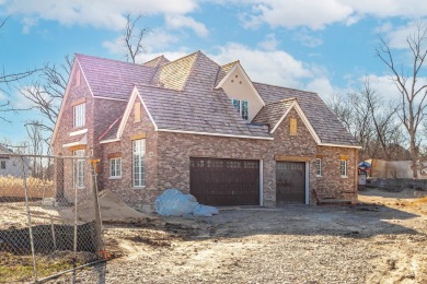 Fidelity West is offering the ONLY MOVE IN READY NEW on Conway Farms Golf Club in Illinois - for sale on GolfHomes.com, golf home, golf lot