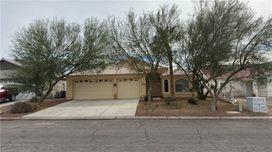 Welcome to this 3 bedroom, 2 bath home perfectly situated on the on Desert Lakes Golf Course in Arizona - for sale on GolfHomes.com, golf home, golf lot