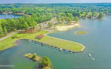 Charming Nantucket-style 3BR/2BA home in the gated lake & golf on Carolina Lakes Country Club in North Carolina - for sale on GolfHomes.com, golf home, golf lot