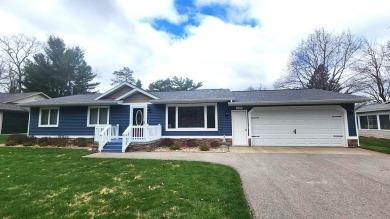 Charming ranch style home situated on the 15th hole of White on White Deer Country Club in Michigan - for sale on GolfHomes.com, golf home, golf lot