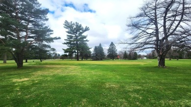 Charming ranch style home situated on the 15th hole of White on White Deer Country Club in Michigan - for sale on GolfHomes.com, golf home, golf lot
