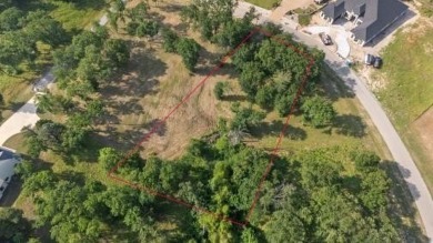 Prime lot in Cedar Creek Landing! Discover the perfect spot to on Cedar Creek Country Club in Texas - for sale on GolfHomes.com, golf home, golf lot