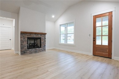 Welcome to 27 Kirkcudbright Ln, a well-designed 1,677 sq ft home on Branchwood Golf Course in Arkansas - for sale on GolfHomes.com, golf home, golf lot