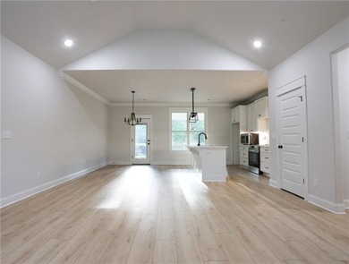 Welcome to 27 Kirkcudbright Ln, a well-designed 1,677 sq ft home on Branchwood Golf Course in Arkansas - for sale on GolfHomes.com, golf home, golf lot