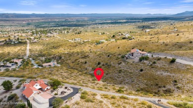 Beautiful Views of the Verde Valley and the Red Rocks. Time to on Pine Shadows Golf Course in Arizona - for sale on GolfHomes.com, golf home, golf lot