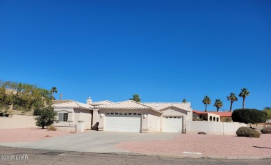 This gem of a home was built in 2000 and is a ''one owner home'' on London Bridge Golf Course in Arizona - for sale on GolfHomes.com, golf home, golf lot