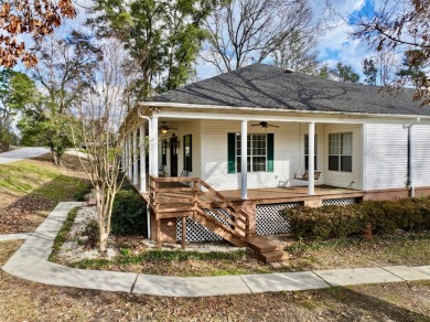 Discover this stunning 3-bedroom, 2.5-bathroom home nestled in on Jackson Links Golf Course in Alabama - for sale on GolfHomes.com, golf home, golf lot