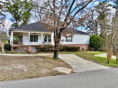 Discover this stunning 3-bedroom, 2.5-bathroom home nestled in on Jackson Links Golf Course in Alabama - for sale on GolfHomes.com, golf home, golf lot