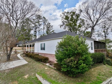 Discover this stunning 3-bedroom, 2.5-bathroom home nestled in on Jackson Links Golf Course in Alabama - for sale on GolfHomes.com, golf home, golf lot