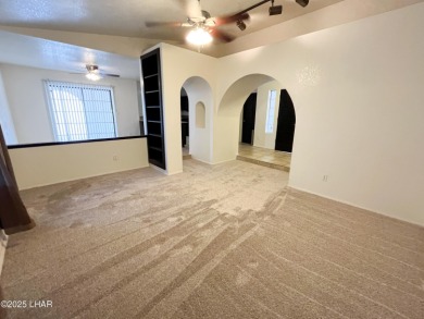 Close to the golf course. This charming home with plenty of on London Bridge Golf Course in Arizona - for sale on GolfHomes.com, golf home, golf lot
