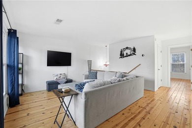 Experience the perfect blend of comfort and convenience in the on Bella Vista Country Club and Golf Course in Arkansas - for sale on GolfHomes.com, golf home, golf lot