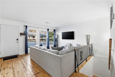 Experience the perfect blend of comfort and convenience in the on Bella Vista Country Club and Golf Course in Arkansas - for sale on GolfHomes.com, golf home, golf lot