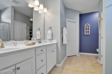 Lovely spotless spacious 3 Bedroom 2 bath single story 4-years on Ocean Ridge Plantation in North Carolina - for sale on GolfHomes.com, golf home, golf lot