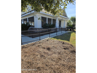 Lovely spotless spacious 3 Bedroom 2 bath single story 4-years on Ocean Ridge Plantation in North Carolina - for sale on GolfHomes.com, golf home, golf lot