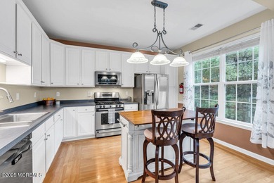 Breathtaking penthouse in Knob Hill. Truly affordable country on Knob Hill Golf Club in New Jersey - for sale on GolfHomes.com, golf home, golf lot