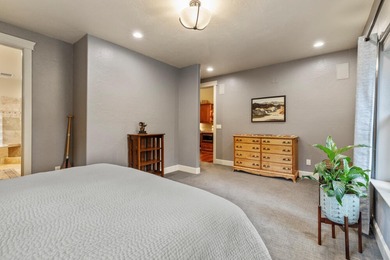 ONE LEVEL PLUS BONUS ROOM, LOCATED ON GOLF COURSE AT THE RUNNING on Running Y Ranch Resort in Oregon - for sale on GolfHomes.com, golf home, golf lot