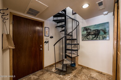 Cute condo in the popular Continental Country Club. This condo on Continental Country Club in Arizona - for sale on GolfHomes.com, golf home, golf lot