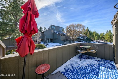 Cute condo in the popular Continental Country Club. This condo on Continental Country Club in Arizona - for sale on GolfHomes.com, golf home, golf lot