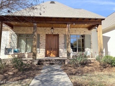 Excellent, well cared for home located on a corner lot in on Reunion Golf Club in Mississippi - for sale on GolfHomes.com, golf home, golf lot