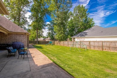 Beautiful 4 bedroom, 2 bath, & BONUS ROOM home in Benton on a on Silver Springs Country Club in Arkansas - for sale on GolfHomes.com, golf home, golf lot