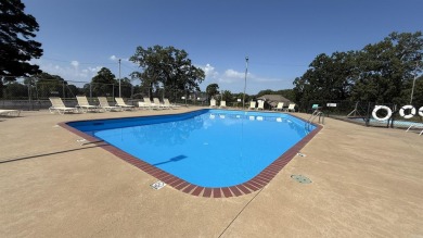 Beautiful 4 bedroom, 2 bath, & BONUS ROOM home in Benton on a on Silver Springs Country Club in Arkansas - for sale on GolfHomes.com, golf home, golf lot