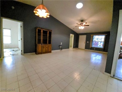 Investor-Friendly Sabal Springs Home - Lowest Price Per Sq. Ft on Sabal Springs Golf and Racquet Club in Florida - for sale on GolfHomes.com, golf home, golf lot