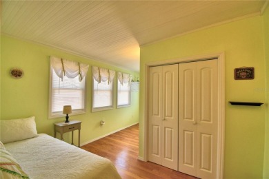 BEAUTIFUL WELL-MAINTAINED FLORIDA GETAWAY OR FULL-TIME LIVING in on Southern Dunes Golf and Country Club in Florida - for sale on GolfHomes.com, golf home, golf lot