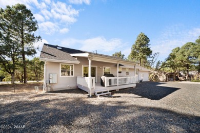 This well-kept, classic, Country Club Manor home is one you on Bison Golf and Country Club in Arizona - for sale on GolfHomes.com, golf home, golf lot