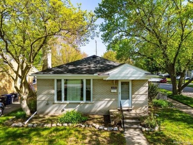 Don't miss this clean, well-maintained 3-bedroom, 1-bath ranch on Western Golf and Country Club in Michigan - for sale on GolfHomes.com, golf home, golf lot