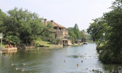 If you want a quiet and relaxing waterfront home and/or vacation on Horseshoe Bay Private Golf Course in Texas - for sale on GolfHomes.com, golf home, golf lot