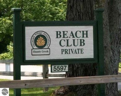Recently renovated studio condo right in the heart of Shanty on Shanty Creek Golf Course in Michigan - for sale on GolfHomes.com, golf home, golf lot