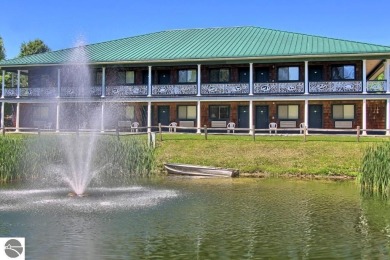 Recently renovated studio condo right in the heart of Shanty on Shanty Creek Golf Course in Michigan - for sale on GolfHomes.com, golf home, golf lot