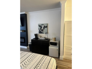 Recently renovated studio condo right in the heart of Shanty on Shanty Creek Golf Course in Michigan - for sale on GolfHomes.com, golf home, golf lot