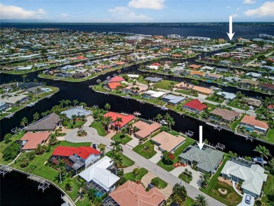 PUNTA GORDA ISLES!! TURNKEY 3 BEDROOM, 3 BATH, 2 CAR GARAGE on Saint Andrews South Golf Club in Florida - for sale on GolfHomes.com, golf home, golf lot