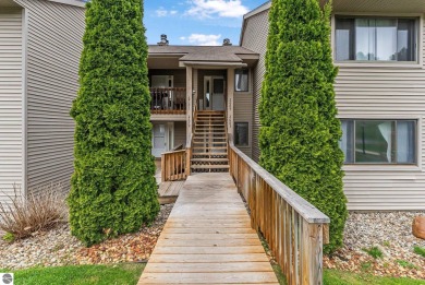 An almost 2000 sq foot condo, consisting of 2 floors and awesome on Crown Golf Course in Michigan - for sale on GolfHomes.com, golf home, golf lot