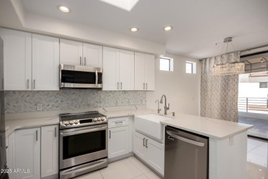 This beautiful 2-bedroom townhome in the exclusive Oasis at on Gainey Ranch Golf Club in Arizona - for sale on GolfHomes.com, golf home, golf lot