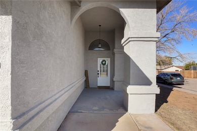 Welcome to this inviting 3 bedroom, 2 bathroom home located in on Cerbat Cliffs Golf Course in Arizona - for sale on GolfHomes.com, golf home, golf lot