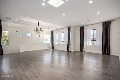 This beautiful 2-bedroom townhome in the exclusive Oasis at on Gainey Ranch Golf Club in Arizona - for sale on GolfHomes.com, golf home, golf lot