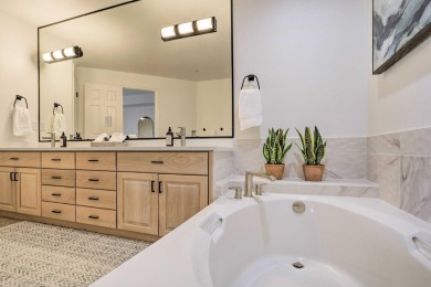 NIGHTLY RENTALS ALLOWED! Updated 3-bed condo in Las Palmas on Sunbrook Golf Course in Utah - for sale on GolfHomes.com, golf home, golf lot