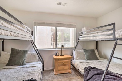 NIGHTLY RENTALS ALLOWED! Updated 3-bed condo in Las Palmas on Sunbrook Golf Course in Utah - for sale on GolfHomes.com, golf home, golf lot