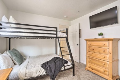 NIGHTLY RENTALS ALLOWED! Updated 3-bed condo in Las Palmas on Sunbrook Golf Course in Utah - for sale on GolfHomes.com, golf home, golf lot
